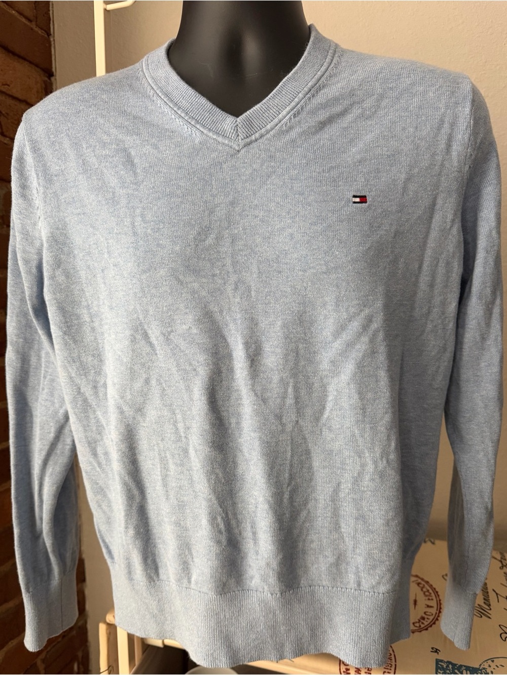 Tommy Hilfiger Pima Cotton V-Neck Sweater Men's Medium